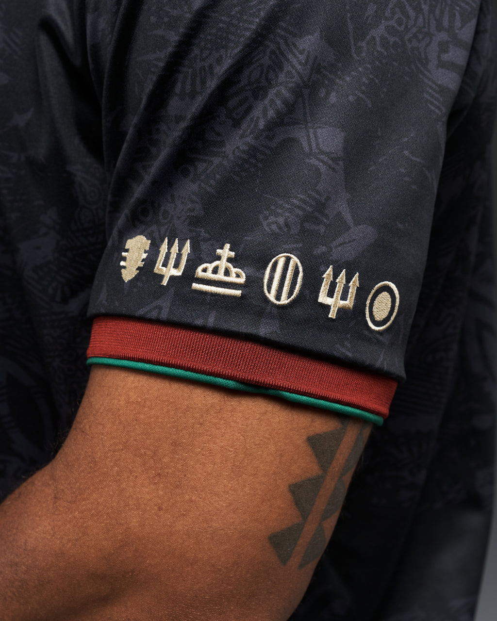 Cristiano Ronaldo Commemorative Jersey, Black and Red