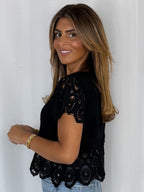 Crochet Scalloped Edge Hem Top With Scoop Neck (6 Colours)