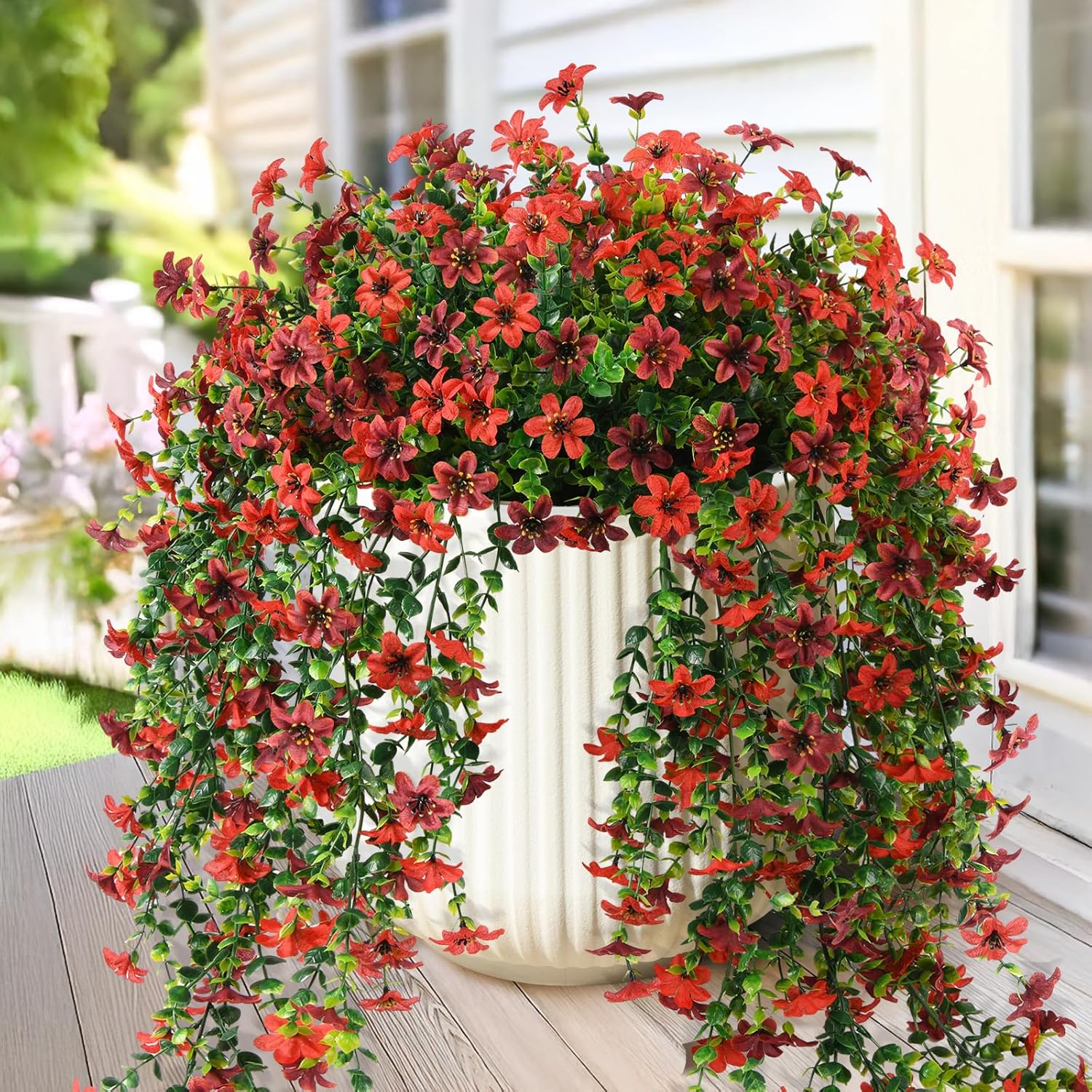 Outdoor Cascading Daisy & Eucalyptus Florals – UV Resistant (Set of 2)