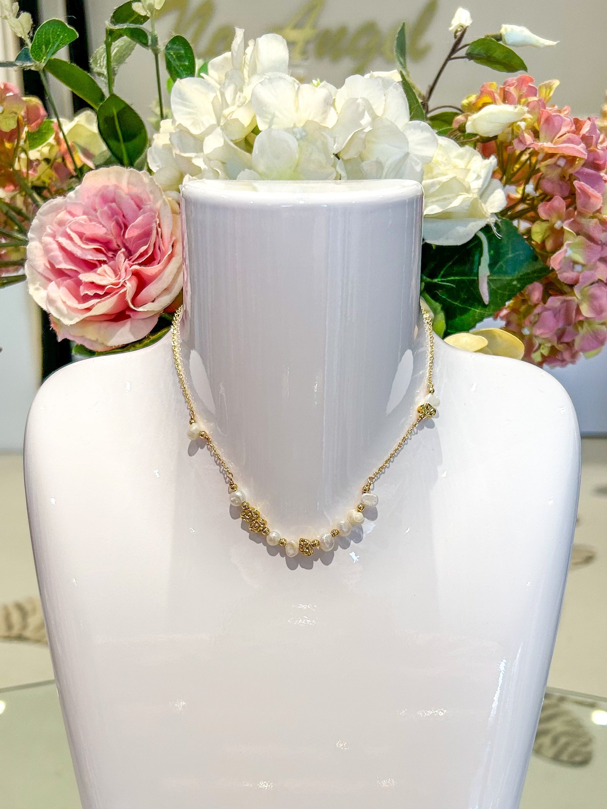 Pearl & Gold Necklace