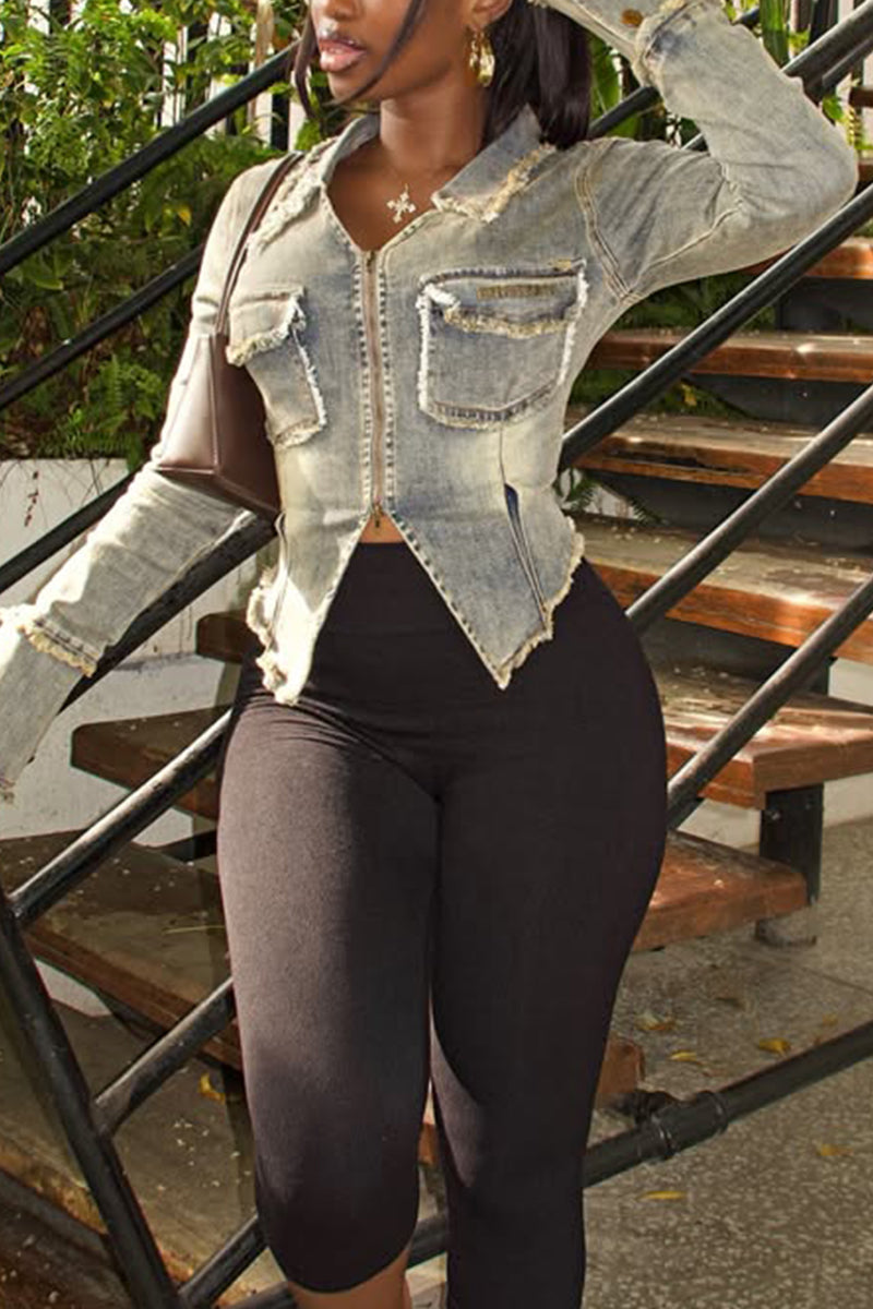 Women Casual Washed Denim Top with A Lapel and A Fitted Waist
