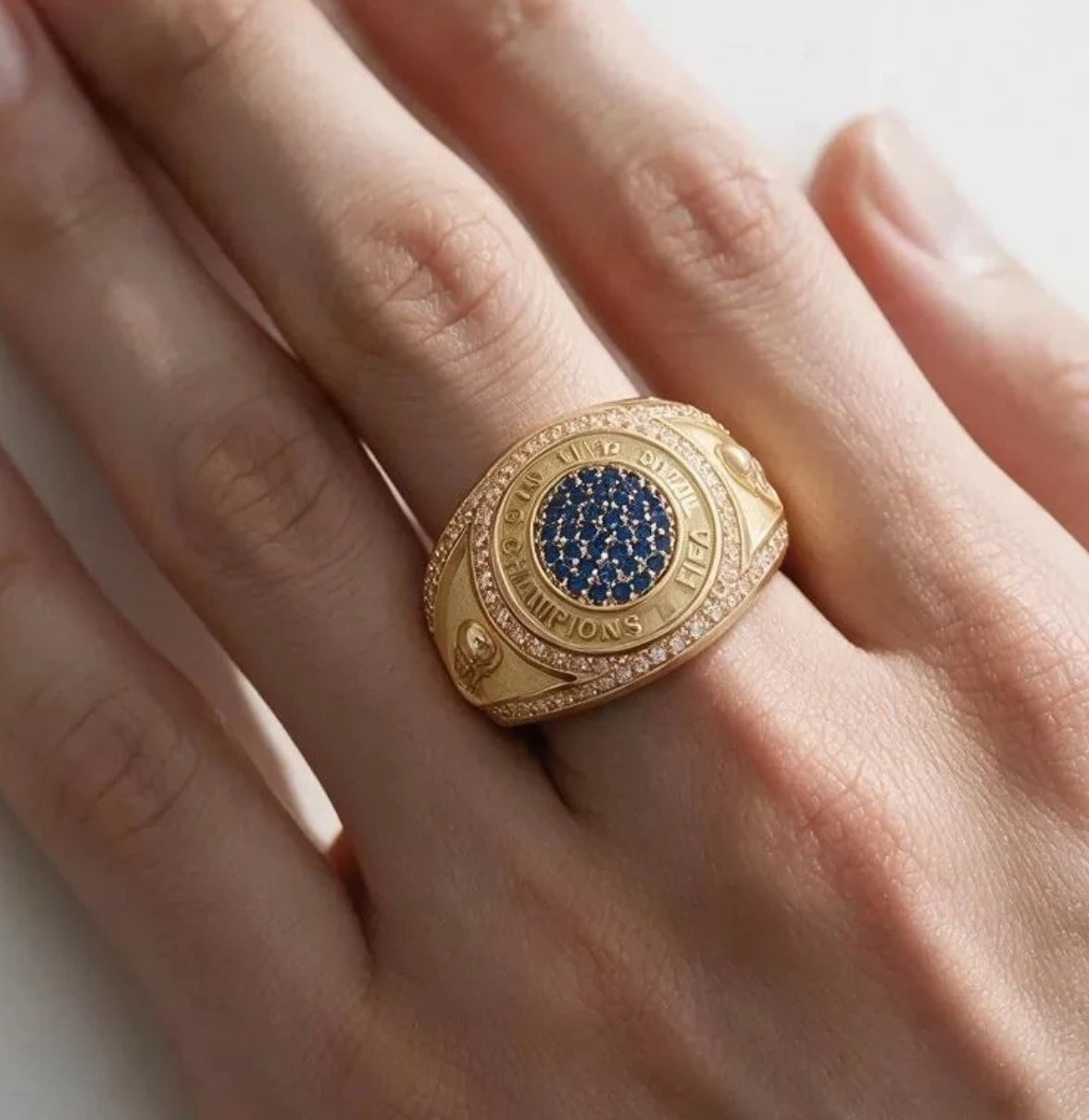 🏆⚽🔥 Crafted from copper alloy, the first-ever commemorative World Cup championship ring, featuring exquisite craftsmanship—a must-have collectible for soccer fans