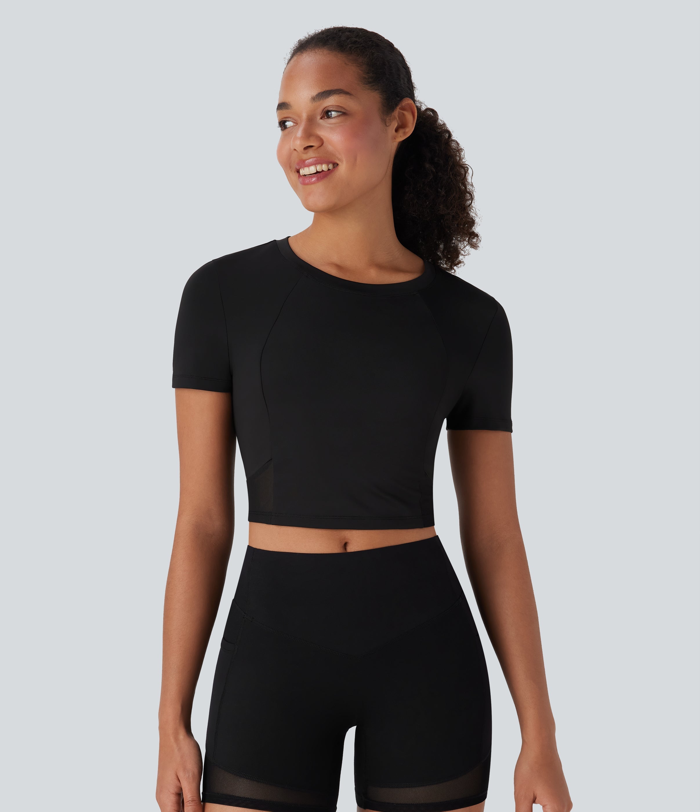 Round Neck Short Sleeve Contrast Mesh Cropped Yoga Sports Top