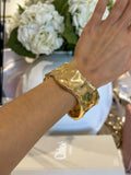 Chunky Textured Wavy Bangle (2 Colours)