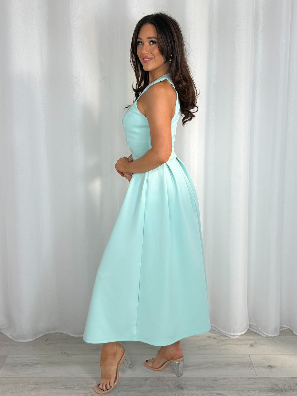 Sleeveless High Neck Pleated Dress (2 Colours)