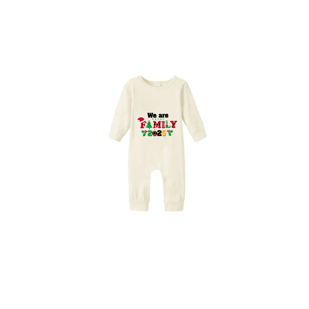 Beige Christmas Pattern Print Christmas Pajamas Set With "We are Family" Text Print