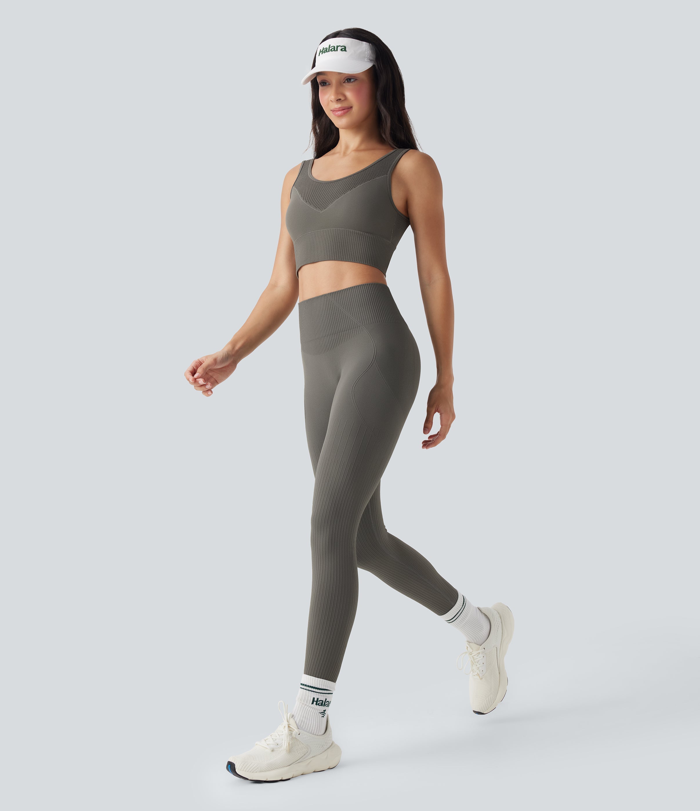 Light Support Seamless Flow U Back Ribbed Hem Yoga Sports Bra