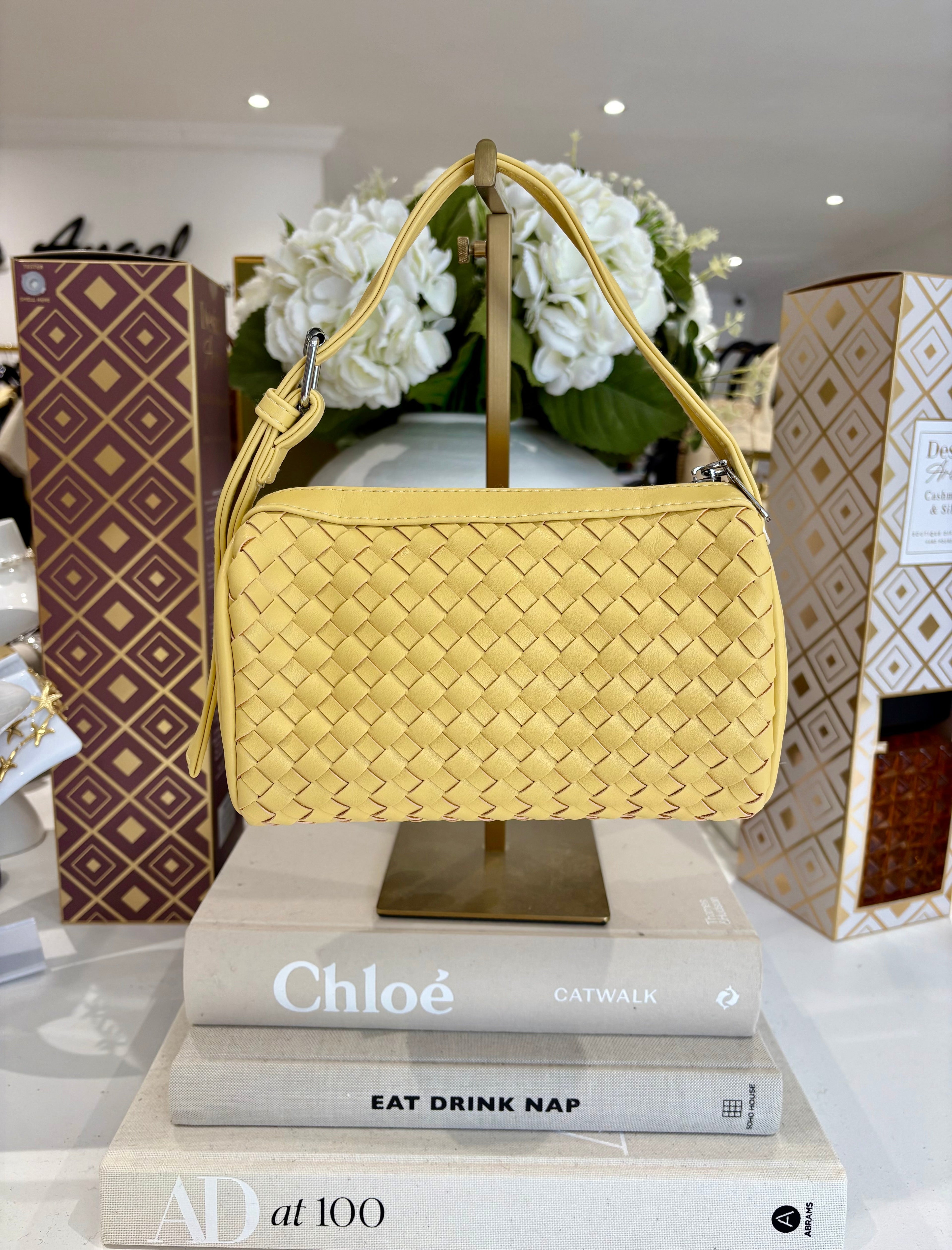 Round Woven Clutch Bag (6 Colours)