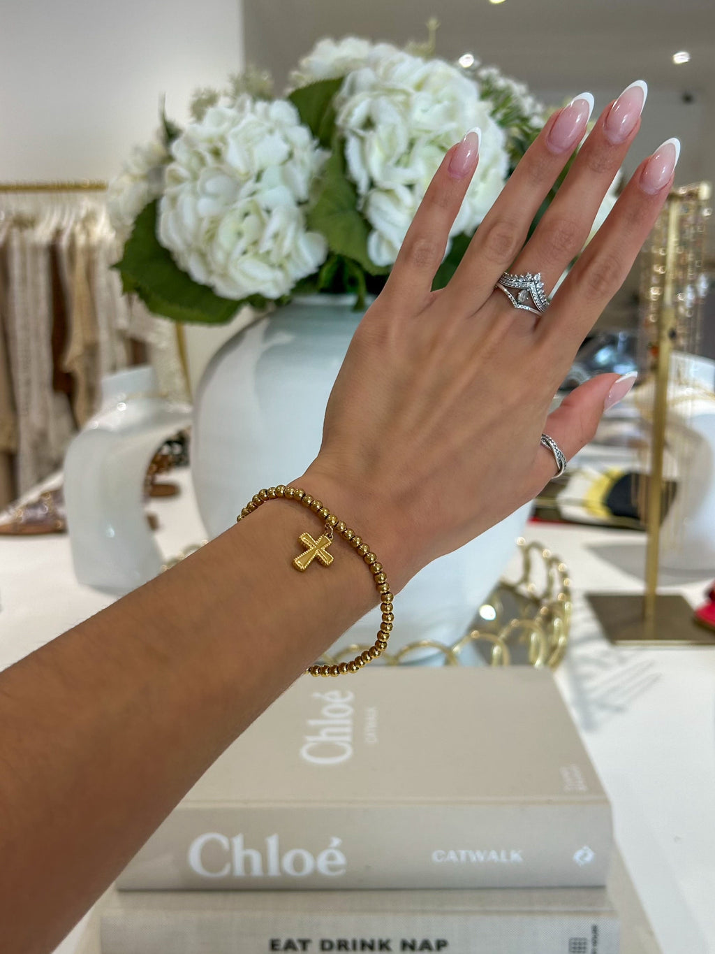 Cross Elasticated Bracelet (2 Colours)
