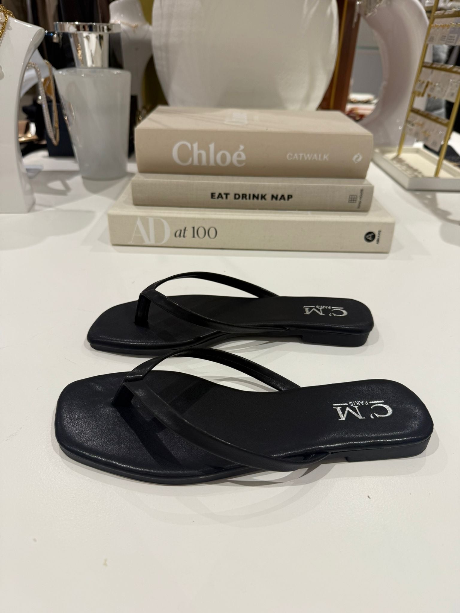 Toe Thong Flat Sandals (2 Colours)