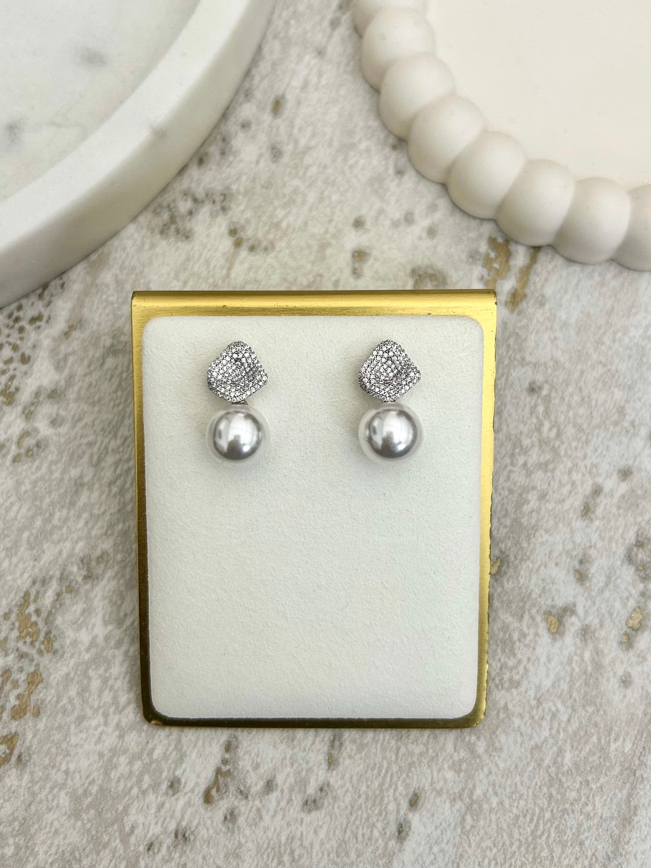 Pearl Drop Leaf Earrings (2 Colours)