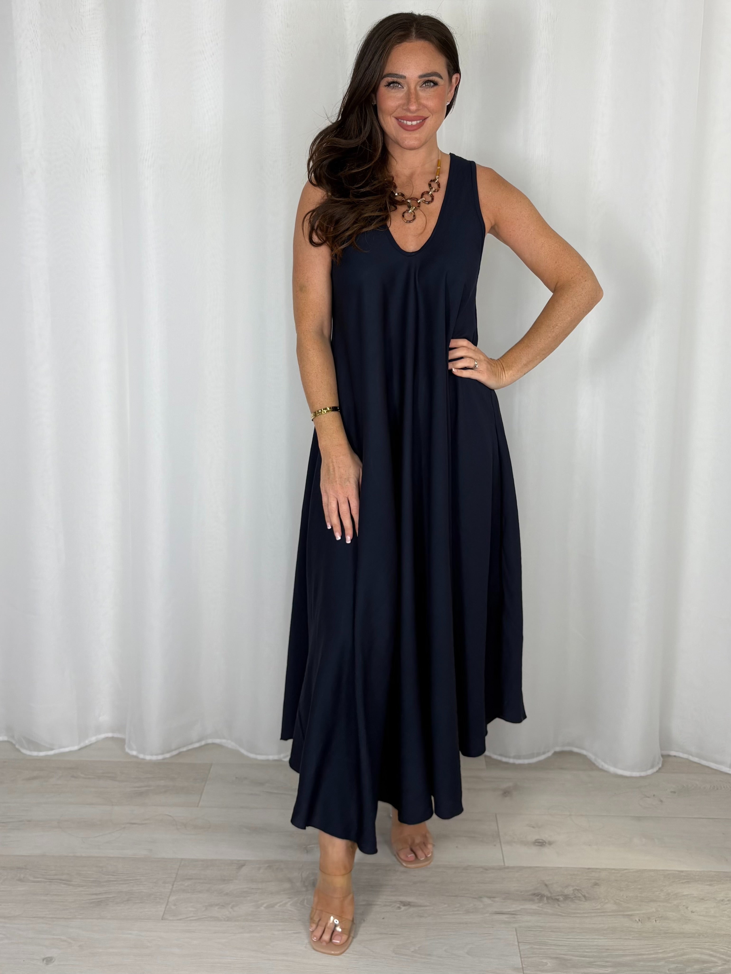 Maxi Dress With Necklace (4 Colours)