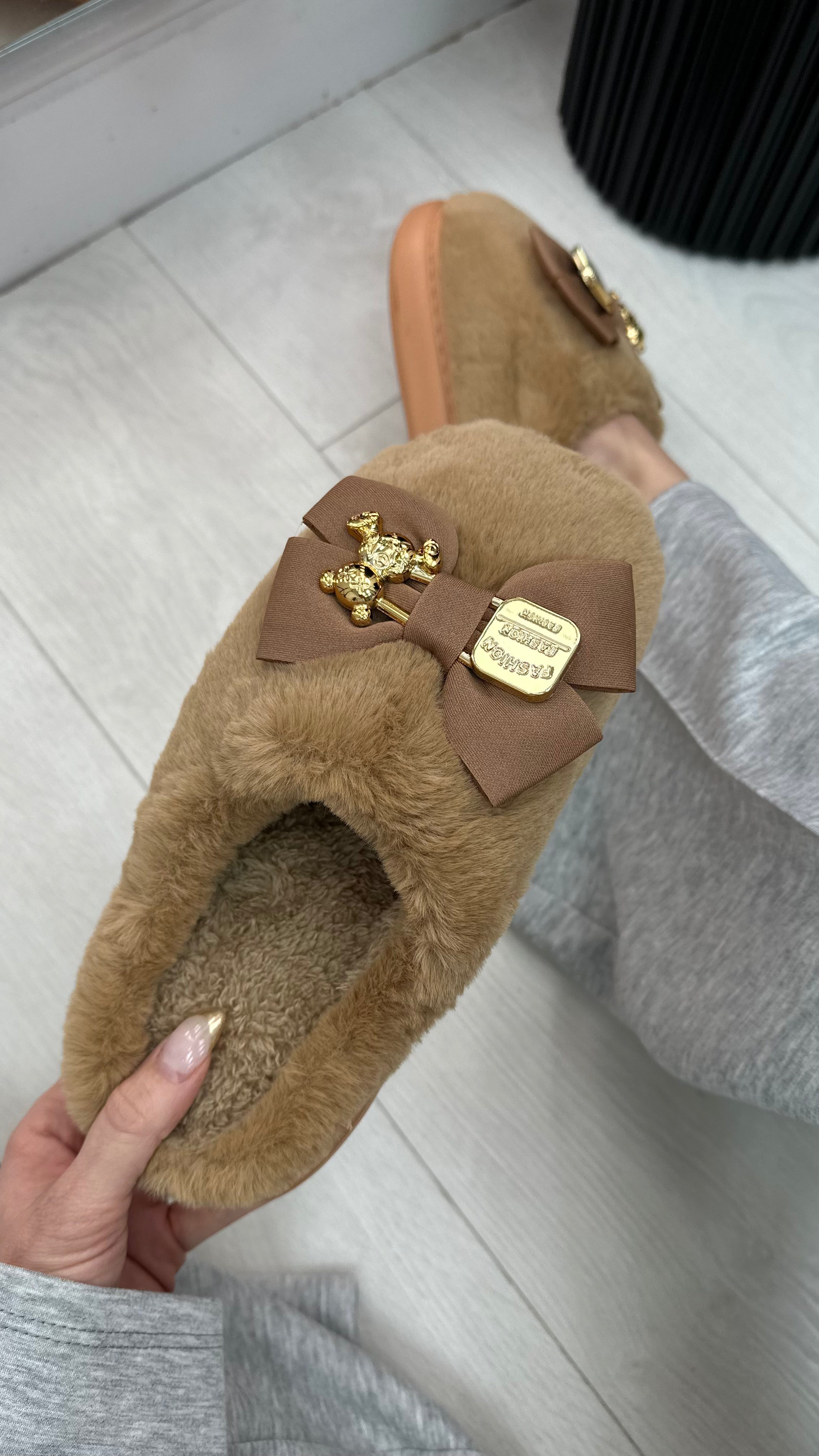 Amelia Bow & Lock Detail Fluffy Slippers