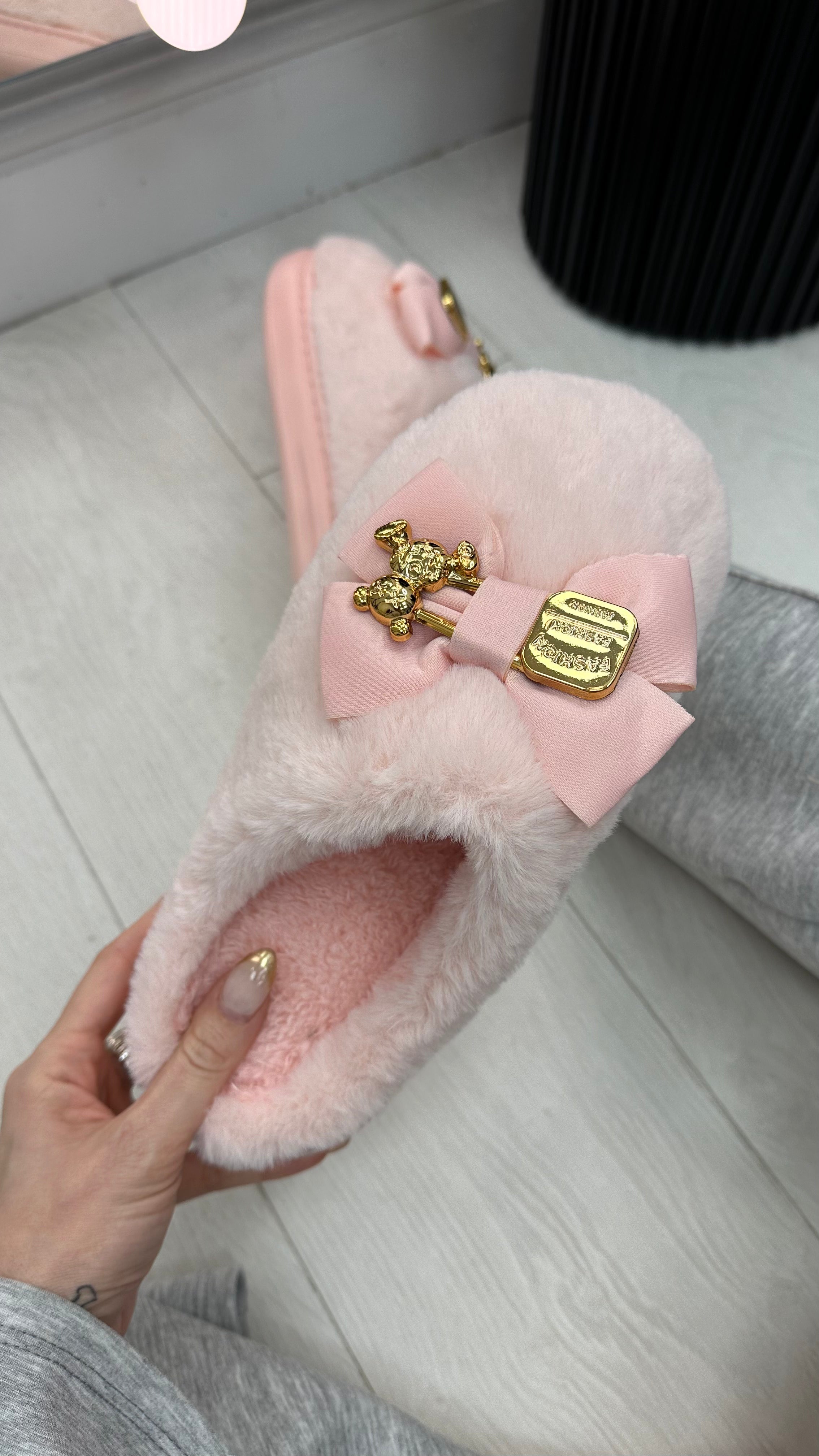 Amelia Bow & Lock Detail Fluffy Slippers