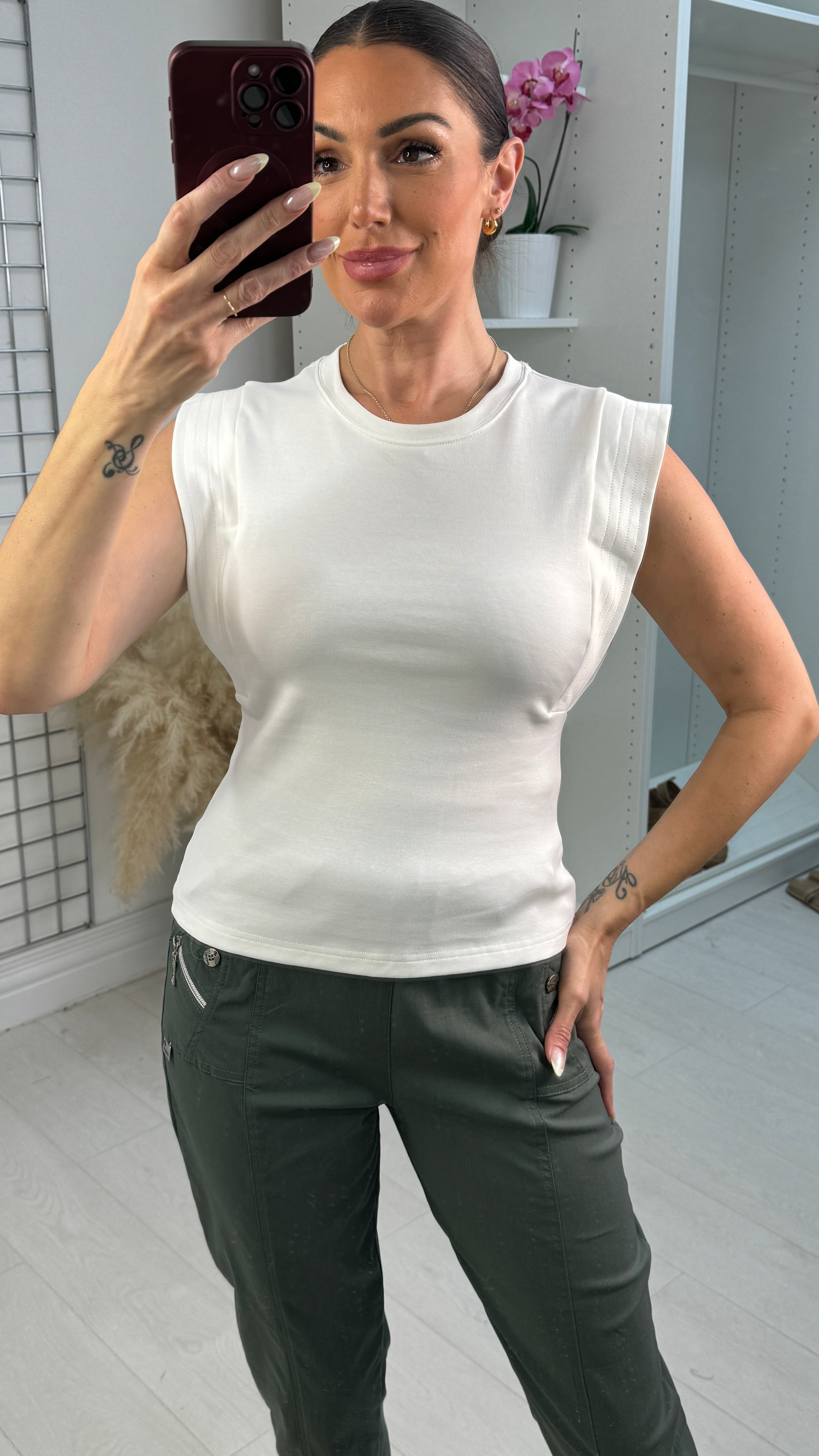 Indya Plain Sleeveless Top