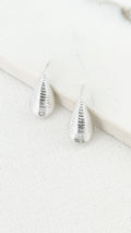 Tear Drop Line Detail Earrings (2 Colours)