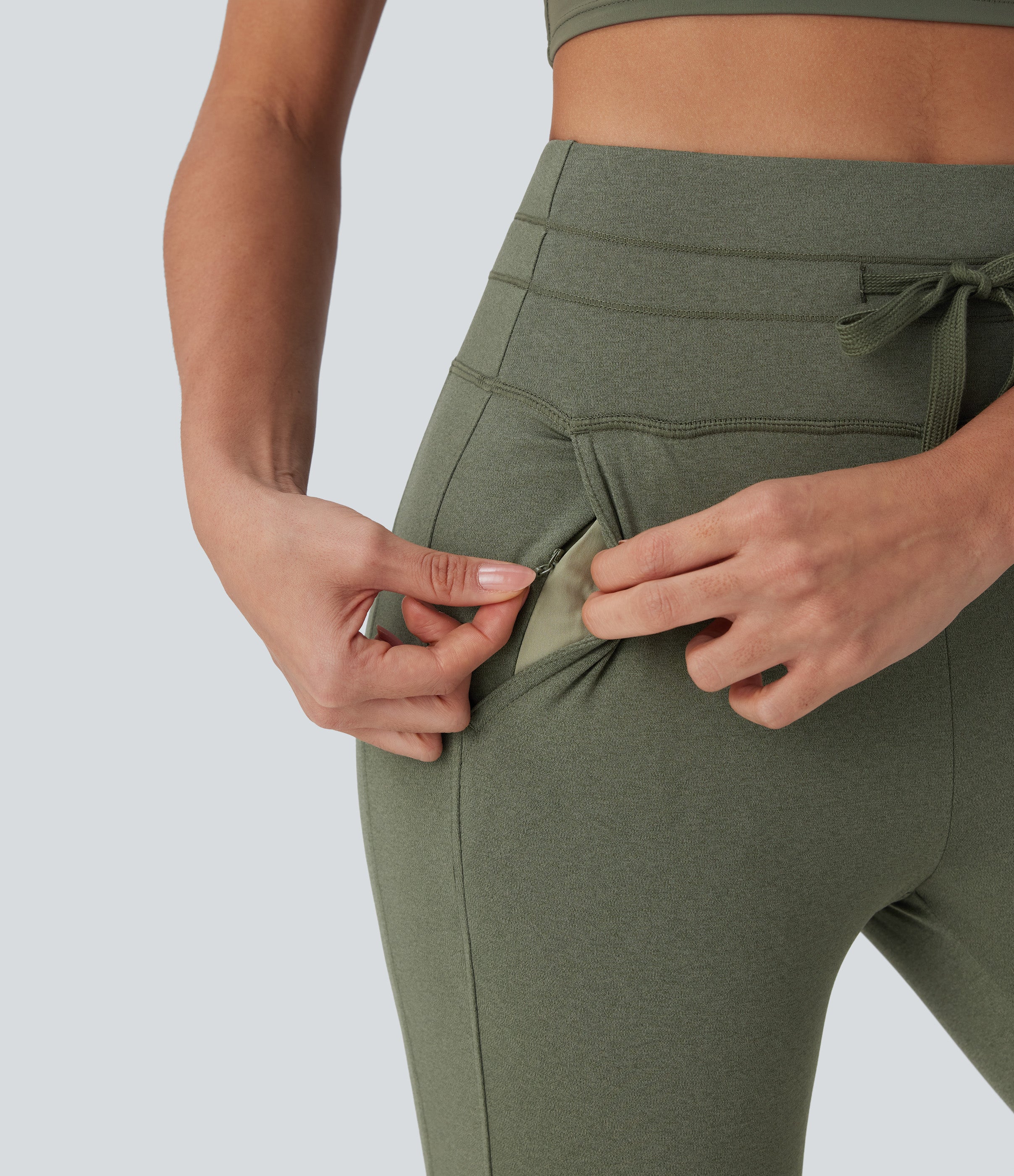 High Waisted Drawstring Pedal Pusher Quick Dry Yoga Joggers with Pockets