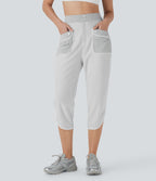 Mid Rise Curved Hem Yoga Capri Pants with Pockets