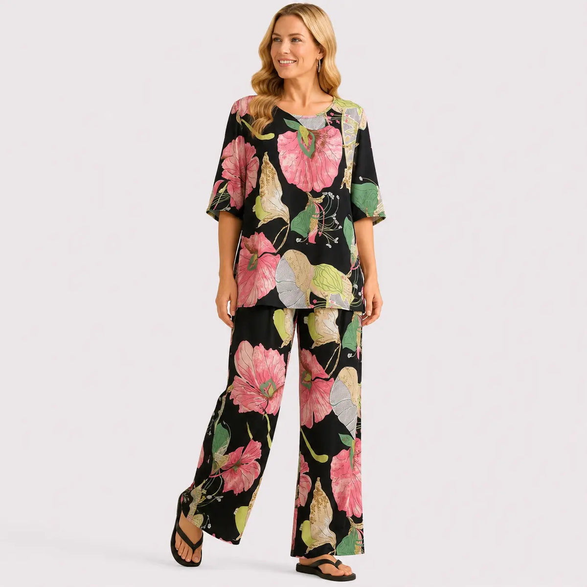 LADIES COMFORT LOUNGE CO-ORD SETS UPGRADED FRESH COOL FABRIB JUST MADE FOR MOST COMFORT SENSATION DURING SUMMER TIMES SUPER STRETCHY 3D PATTERNS VERSATILE FOR MOST VIBES ONE SIZE FITS