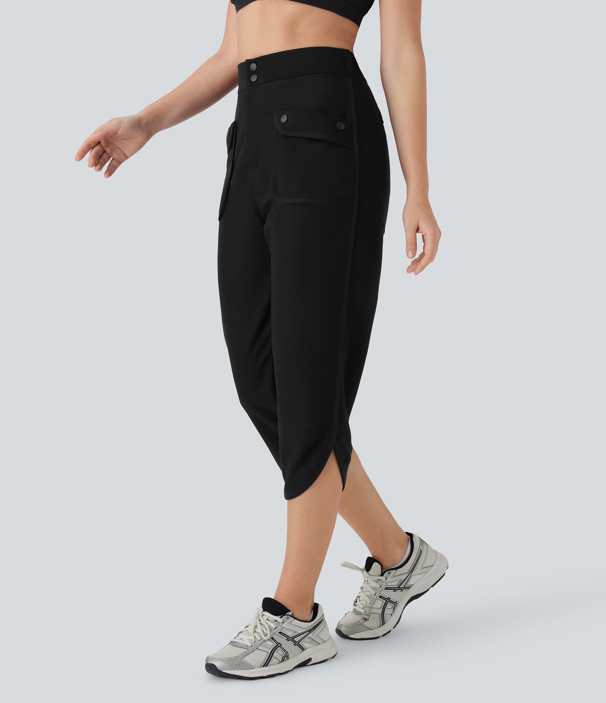 Mid Rise Curved Hem Yoga Capri Pants with Pockets
