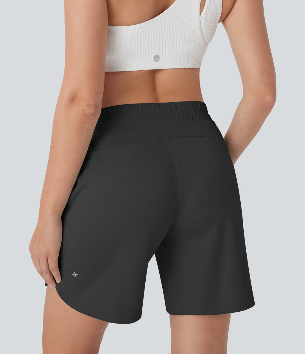 Mid Rise Side Pockets Curved Hem Yoga Bermuda Shorts
