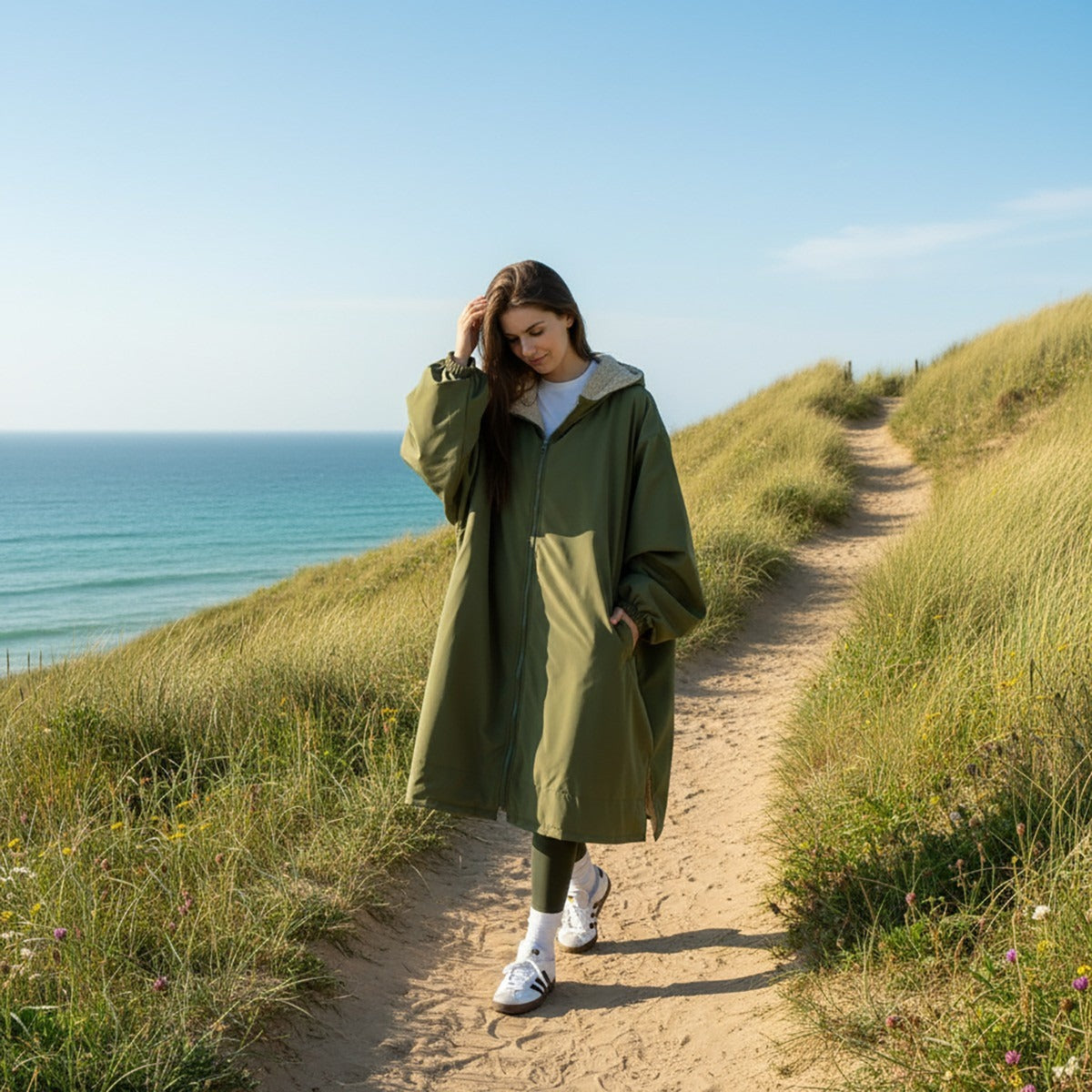2026 NewDrying Robe Water Resistant Wind Resistant Changing Soft Sherpa Fleece Lined Oversized Hooded Long Sleeve Coat Jacket