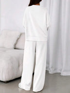 Women's Fall Winter New Long Sleeve Round Neck Sweatshirt and Pants Set, Casual Loose-Fitting Two-Piece Fashion, Travel Party Inspiration